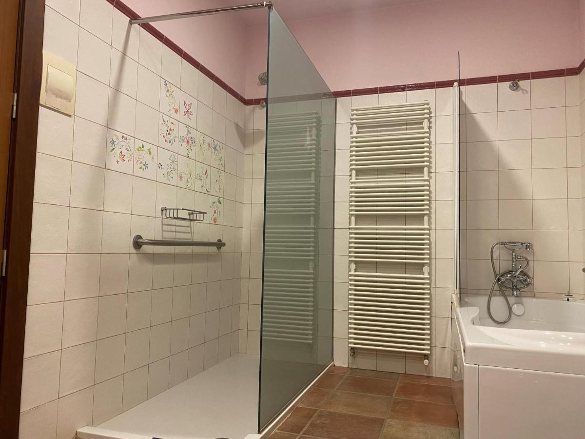 Mas Duc Pensionat Brunyola Exteriör bild